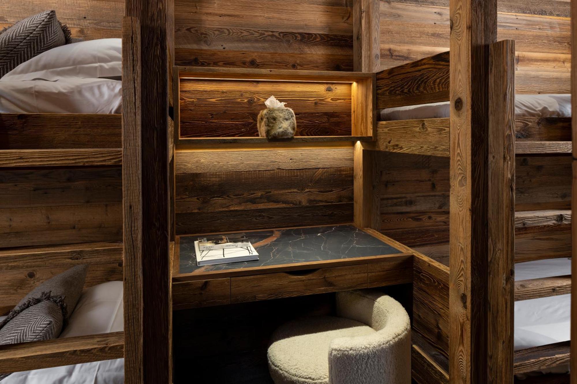 Deluxe Quadruple Room,1546257667:JPEG